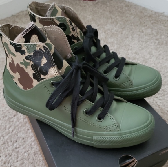 converse camouflage sneakers